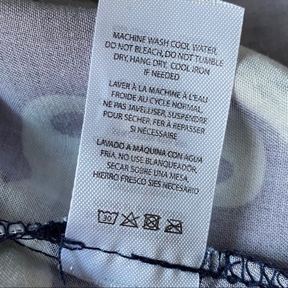 🆕 NWT Trunks Surf & Swim Co. Waikiki Aloha Shirt - Picture 9 of 10